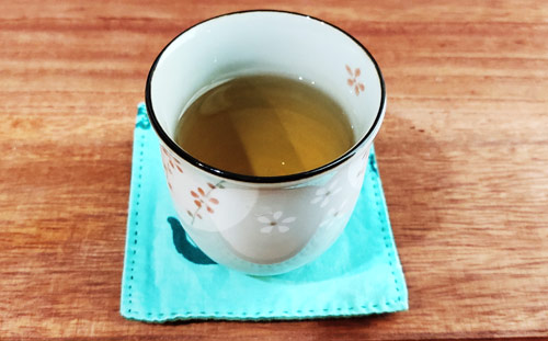 柿の葉茶の効能・味・オススメの商品紹介をしています。